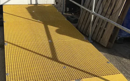 Dura Grating mini mesh access ramp